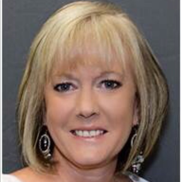 Meet your Posher, Teresa - Picture 1 of 1